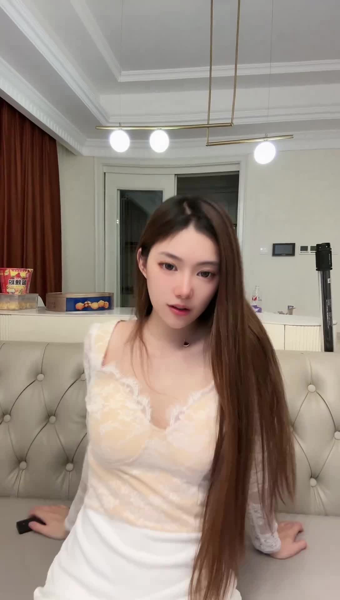 双胞胎萱萱菲菲_2024-09-25_01-11-31_048