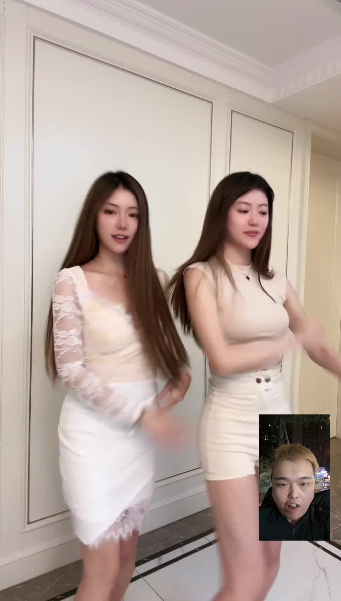 双胞胎萱萱菲菲_2024-09-25_01-11-31_097