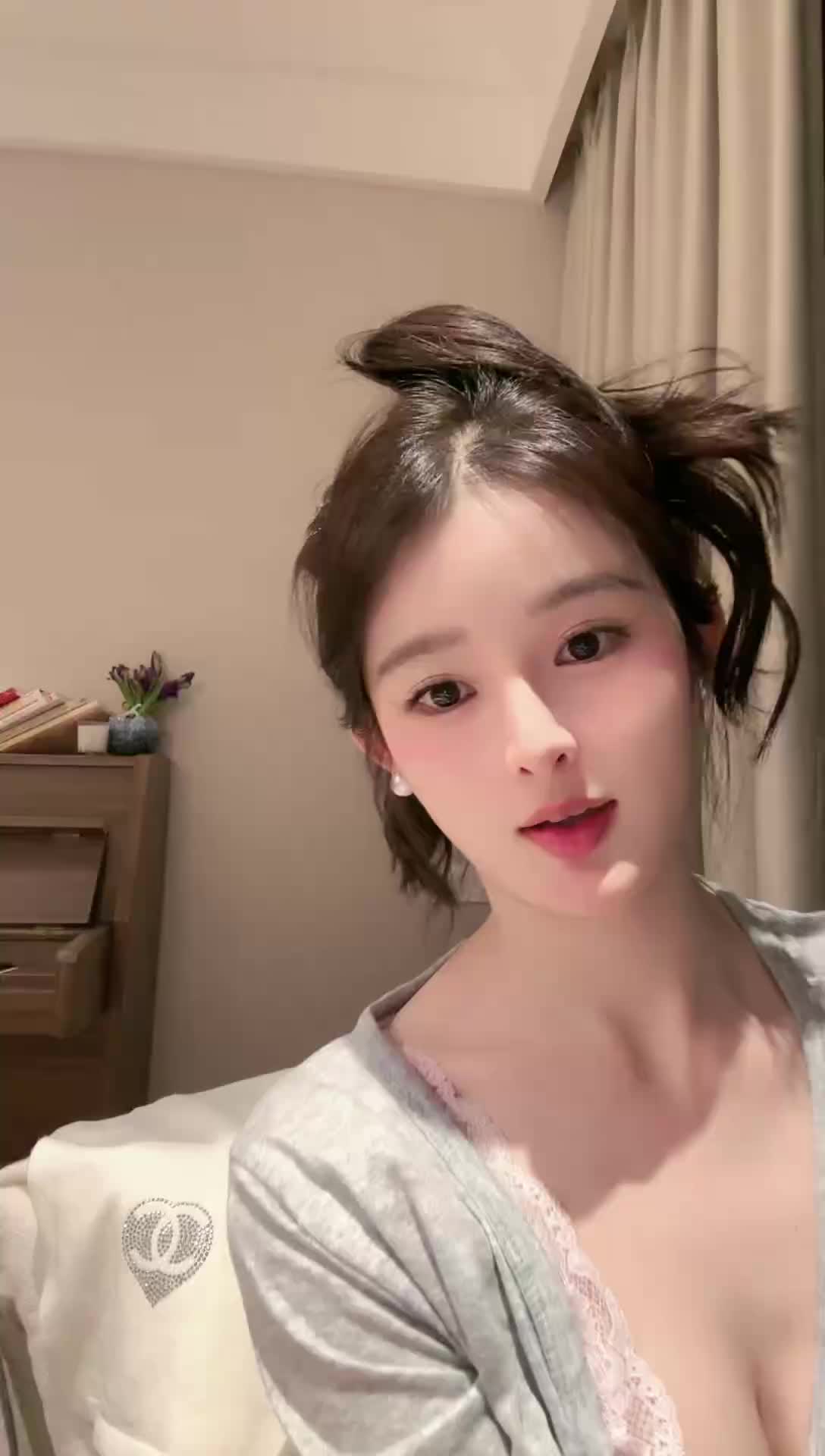 布琳__2025-01-21_21-40-12_420