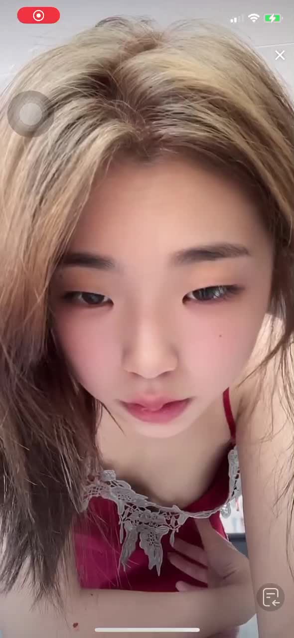 卞诗雅-2025-07-18