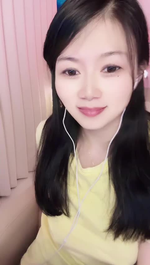秝香香⁰⁰¹_2025-08-19
