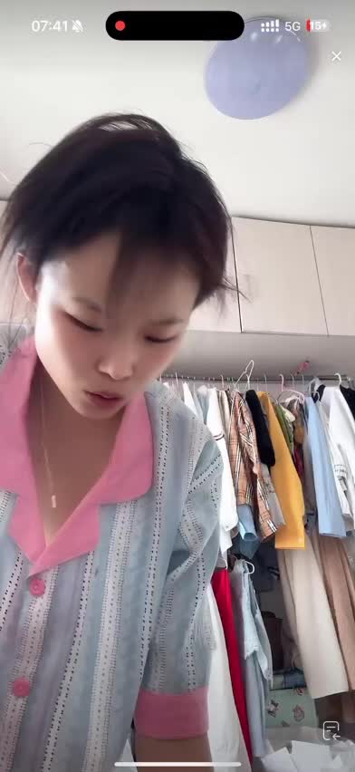 小杏仁__2025-08-26