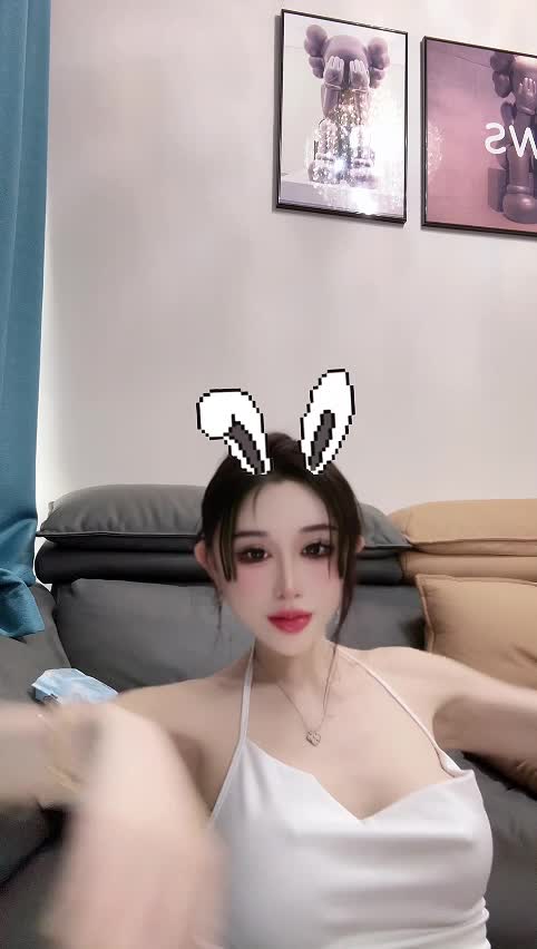 小桃兔兔