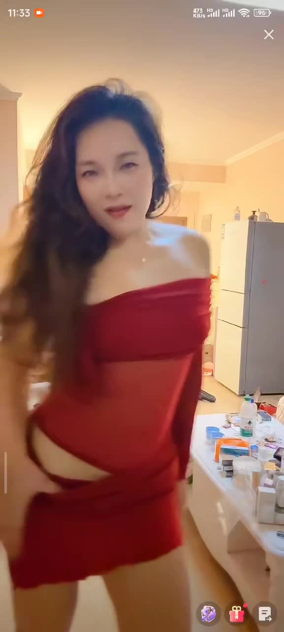 kanluping。com直播闪现视频 (77).MP4