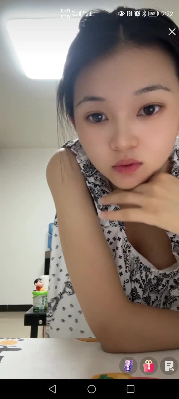 kanluping。com直播闪现视频 (107).MP4