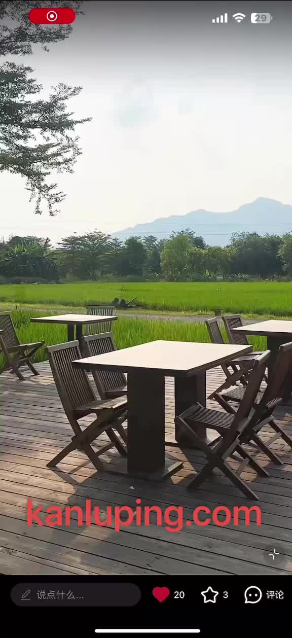 小红书走光视频 (2).MP4
