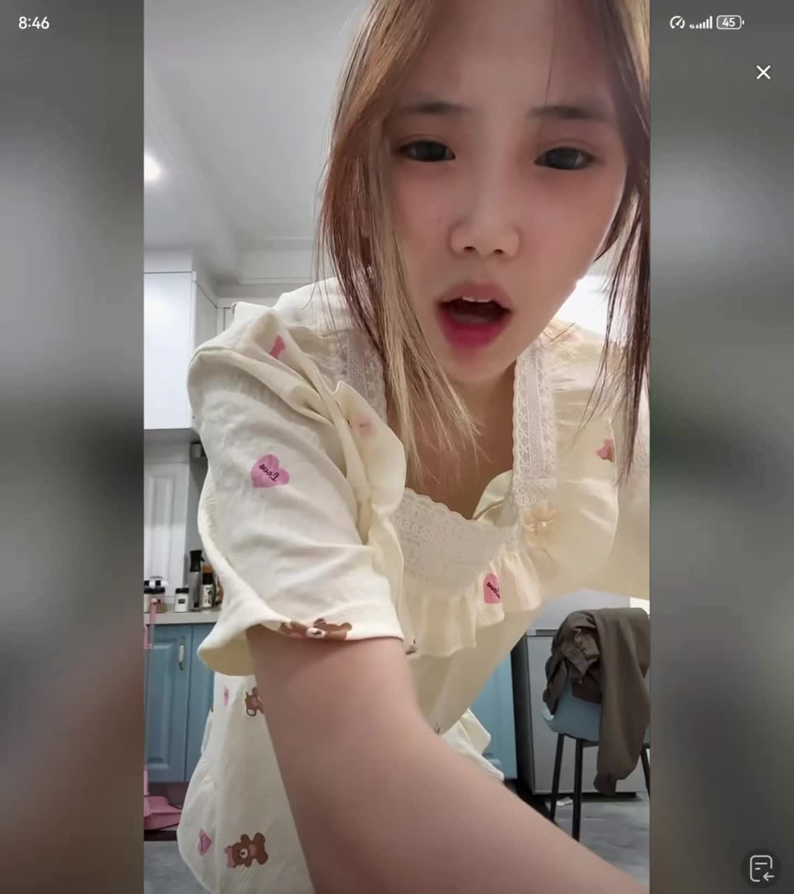 kanluping。com直播闪现视频 (122).MP4