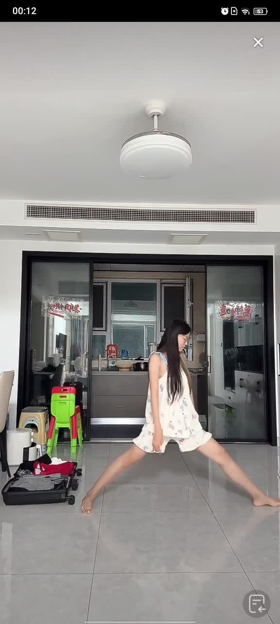kanluping。com直播闪现视频 (72).MP4
