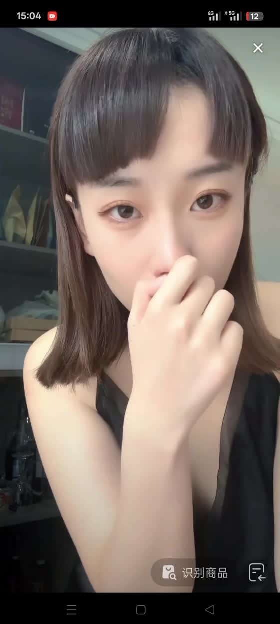九月抖音快手走光视频 (37).MP4