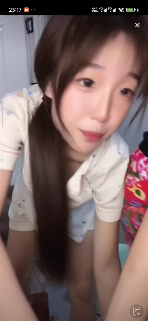 九月抖音快手走光视频 (22).MP4