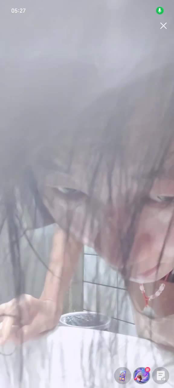 九月抖音快手走光视频 (32).MP4