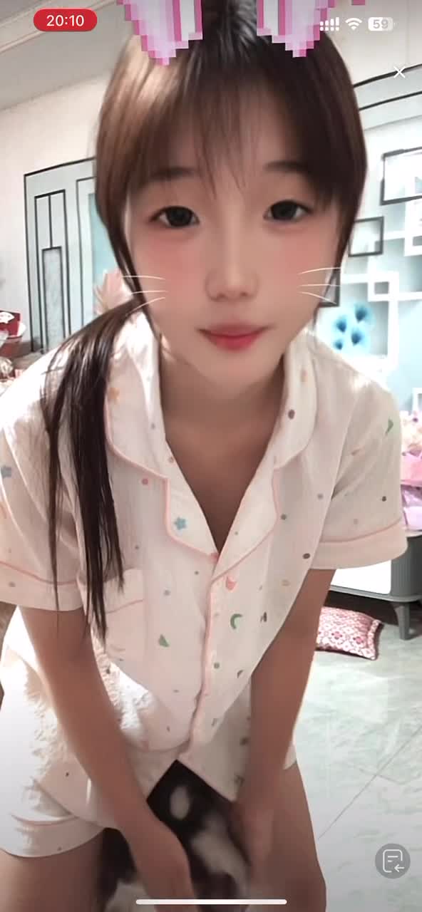 九月抖音快手走光视频 (29).MP4