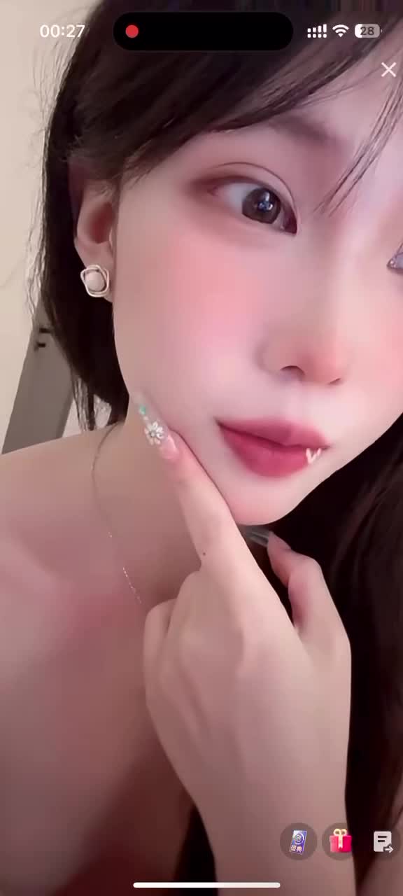 kanlupingcom闪现视频 (15).MP4