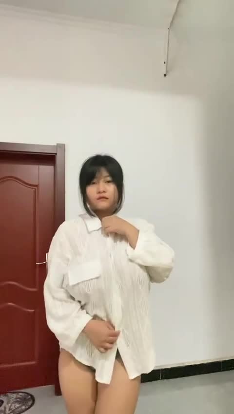 快手毛毛酱福利流出 是个坦克 (4).MP4