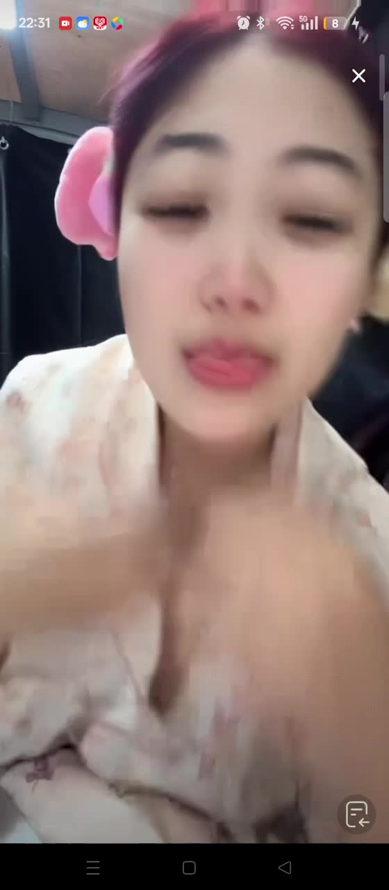 kanluping。com 走光视频 (4).MP4