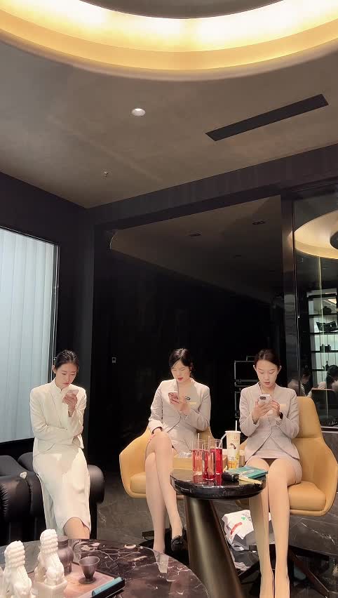 鑫马央璟_鑫马央玺_2025-10-01