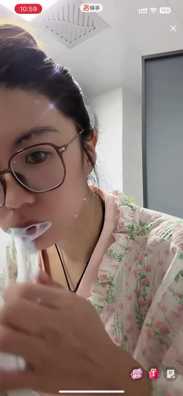kanlupingcom十月更新视频 (6).MP4