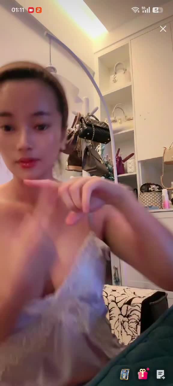 kanlupingcom看录屏回放网免费看闪现 (15).MP4