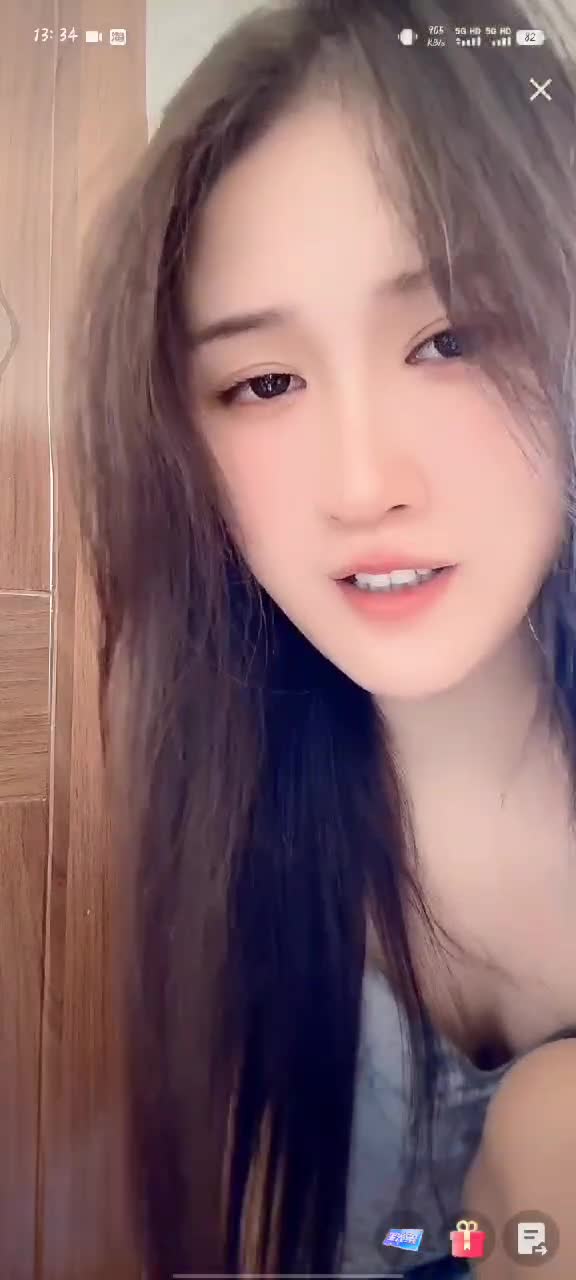 妖妖与扣扣_2025-10-26