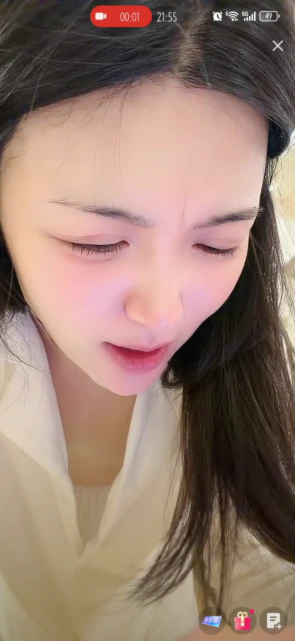 小猪沉沉睡_2025-10-28