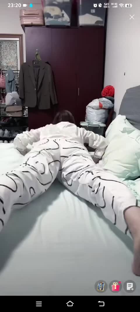 小秦秦_2025-11-01