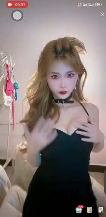 吃不饱的三三_2025-11-06