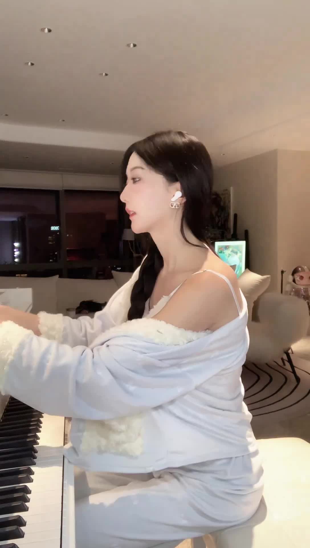 A上去了_2025-11-13_21-06-47_069