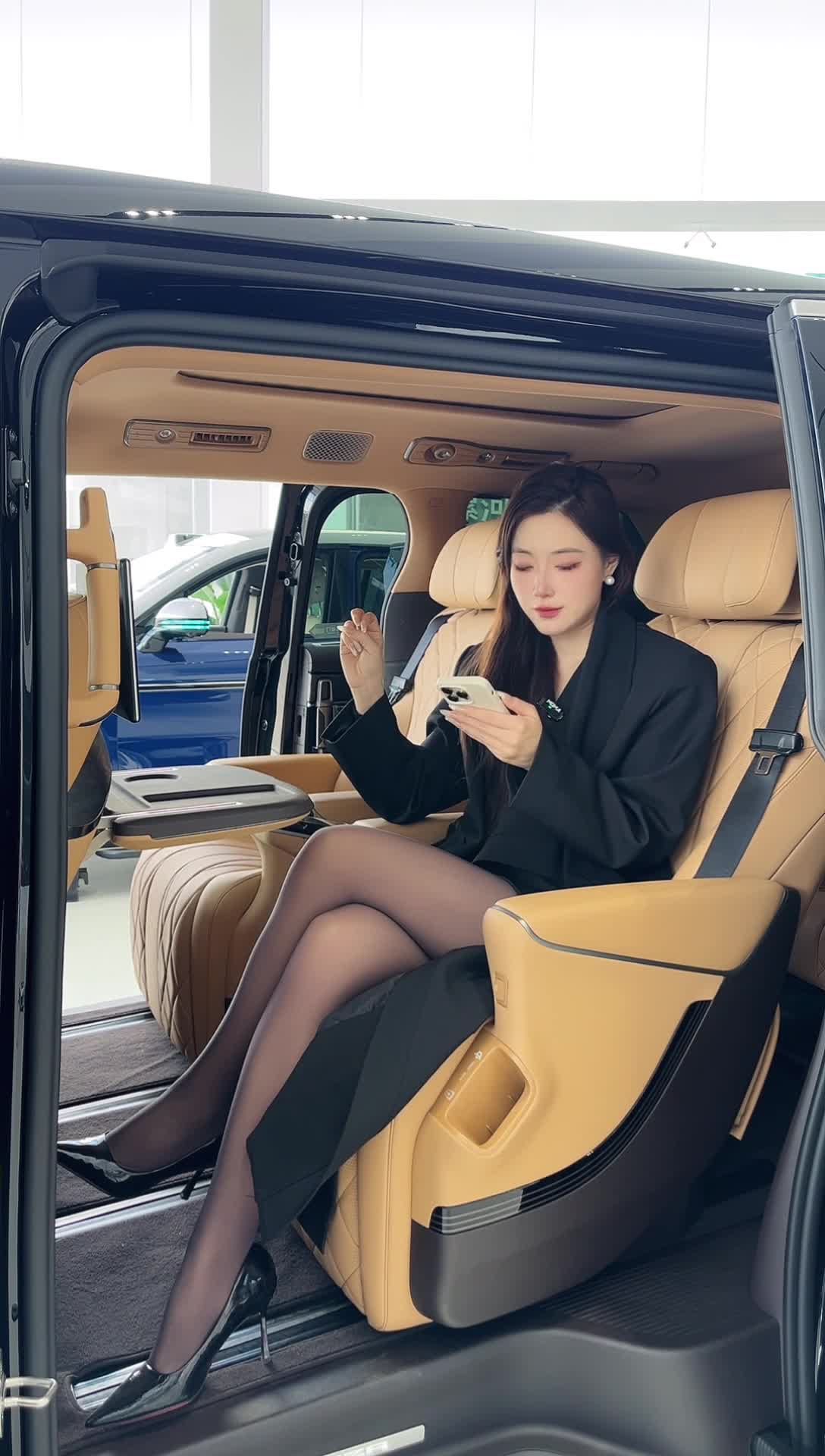 腾势汽车｜漯河众汇腾势中心_2025-11-05_10-53-48_053