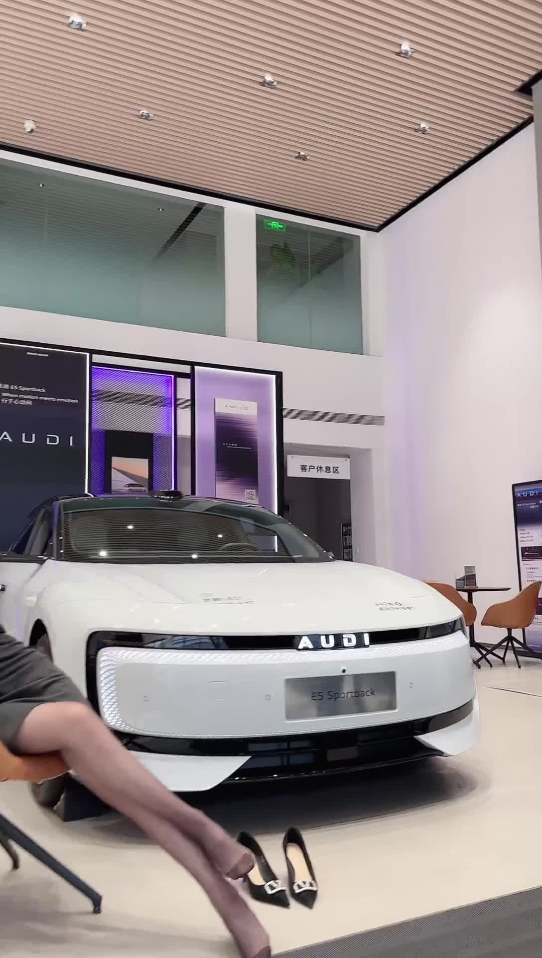 河南威佳省汽贸AUDI体验中心_2025-11-22_15-51-05_028