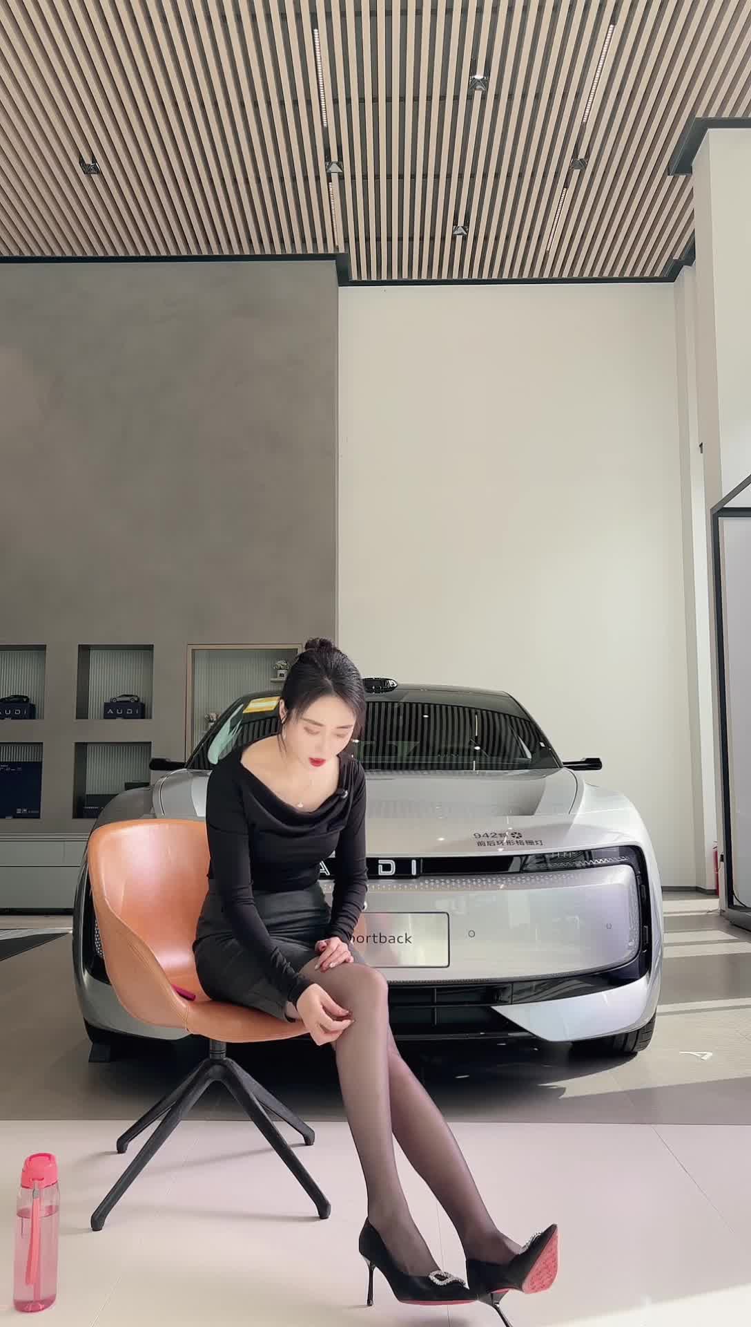 河南威佳省汽贸AUDI体验中心_2025-11-27_10-32-27_031