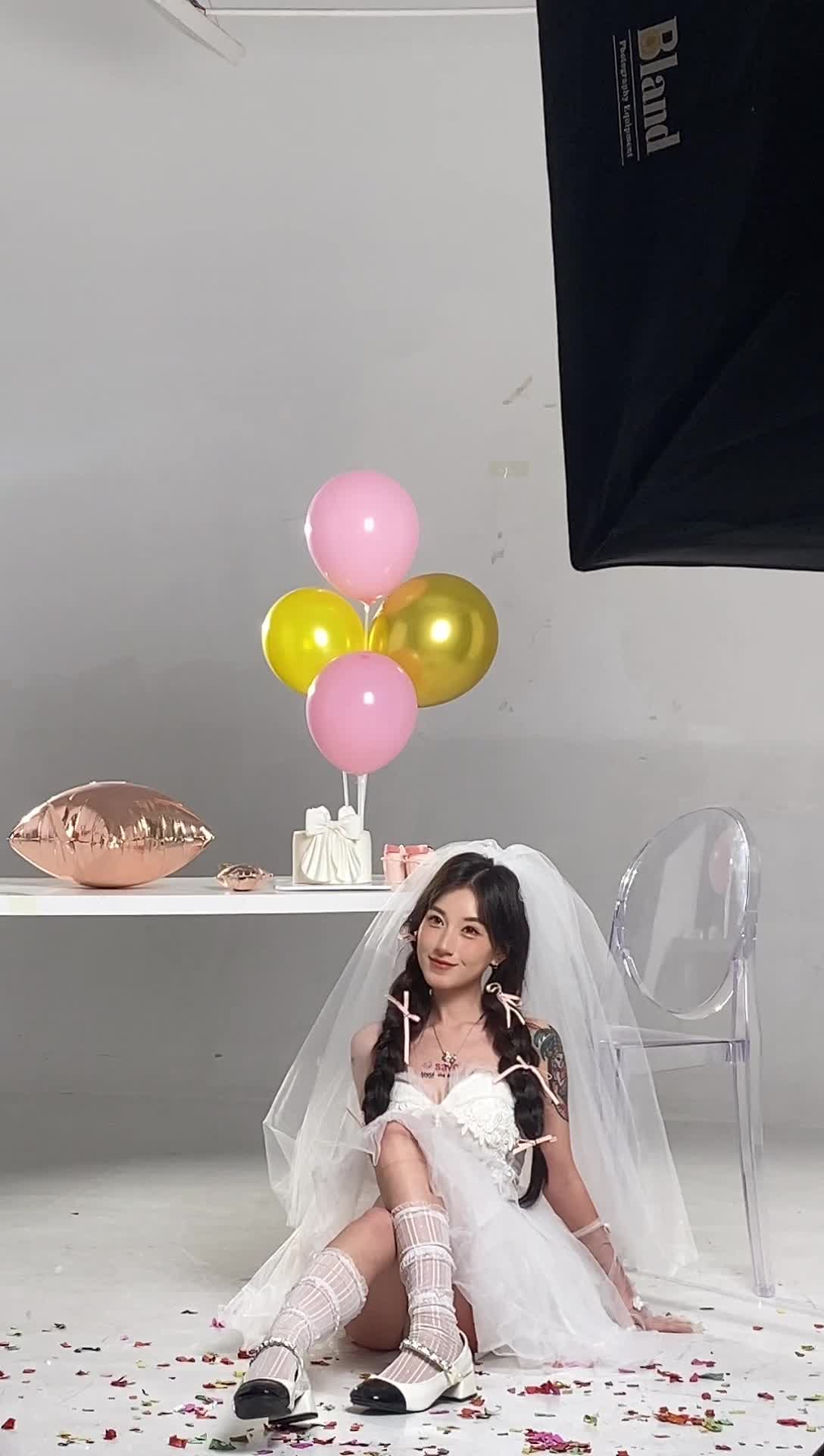 钟山区拾光纪婚纱摄影工作室_2025-12-04_15-45-53_153