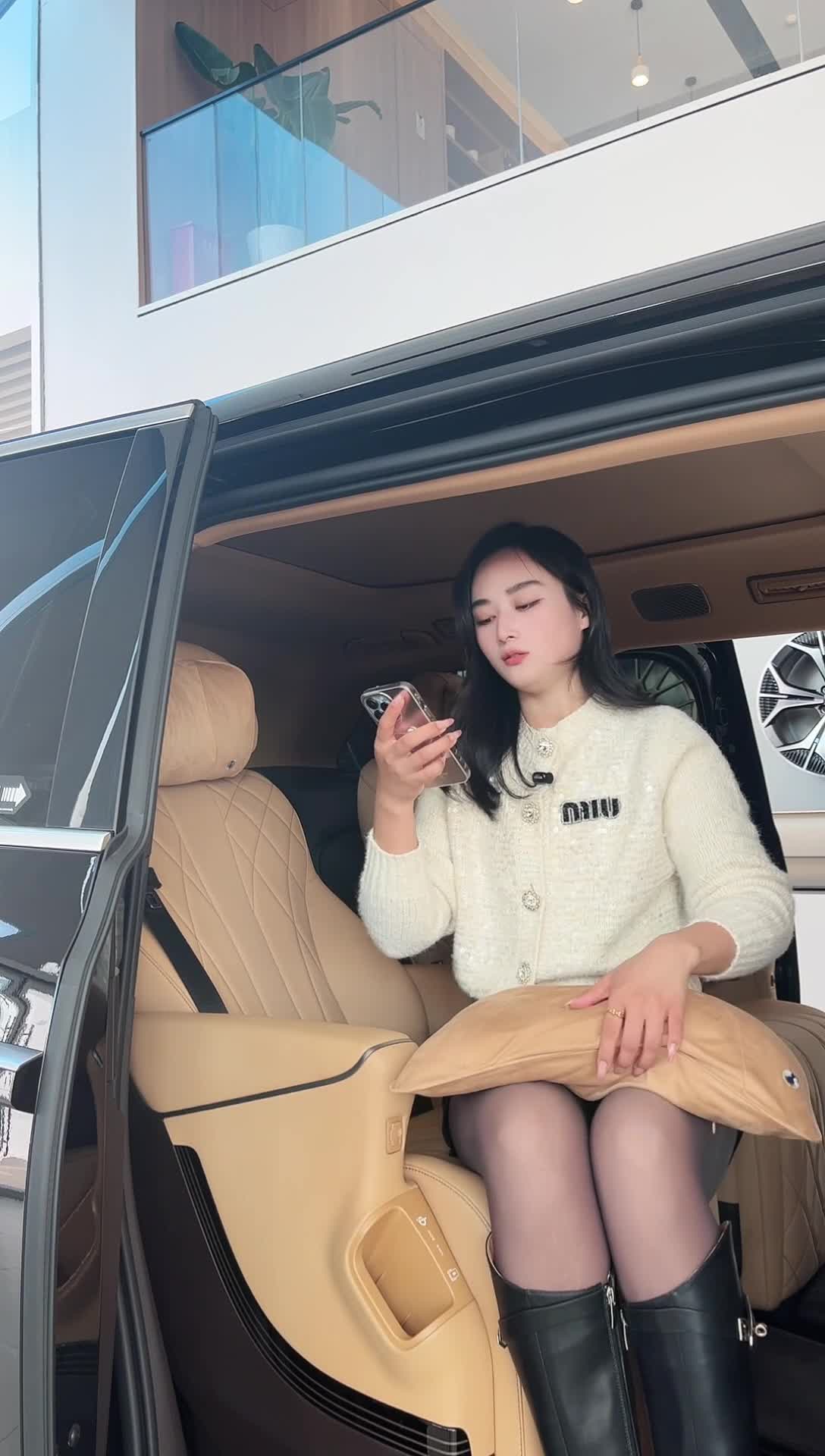 腾势汽车_南昌恒信腾龙2号直播间_2025-12-06_11-51-58_017