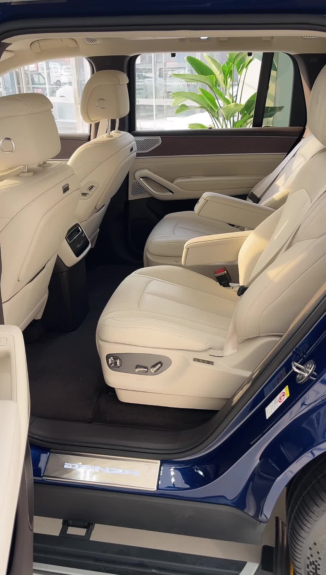 腾势汽车｜漯河众汇腾势中心_2025-12-08_15-20-56_019