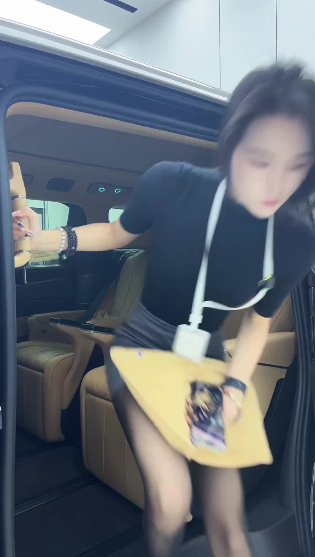 腾势汽车_｜_乐清迪之远2号直播间_2025-12-09_16-20-50_134