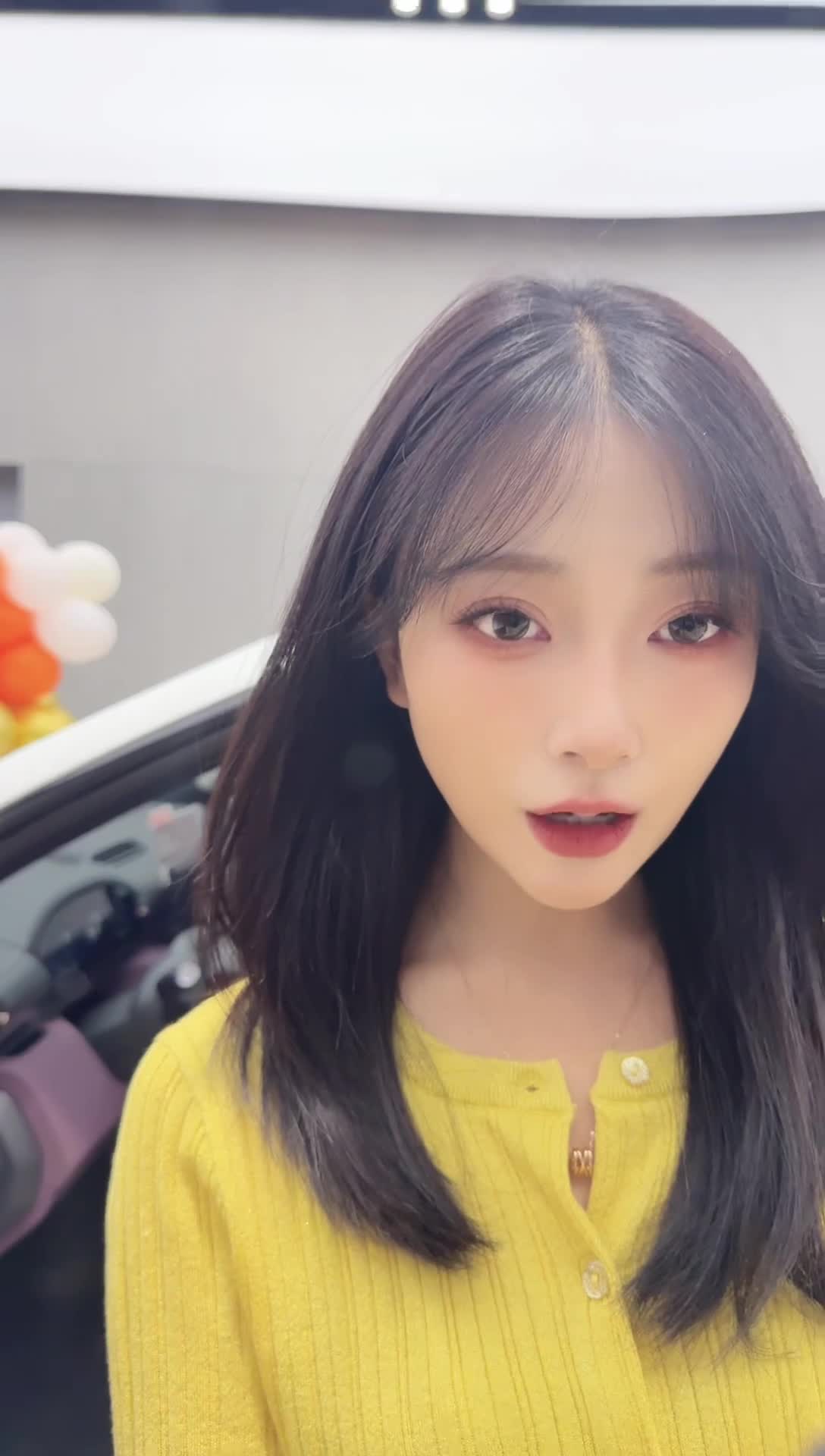 ZEEKR极氪｜乌鲁木齐会展吾悦_2026-01-01_12-02-32_130