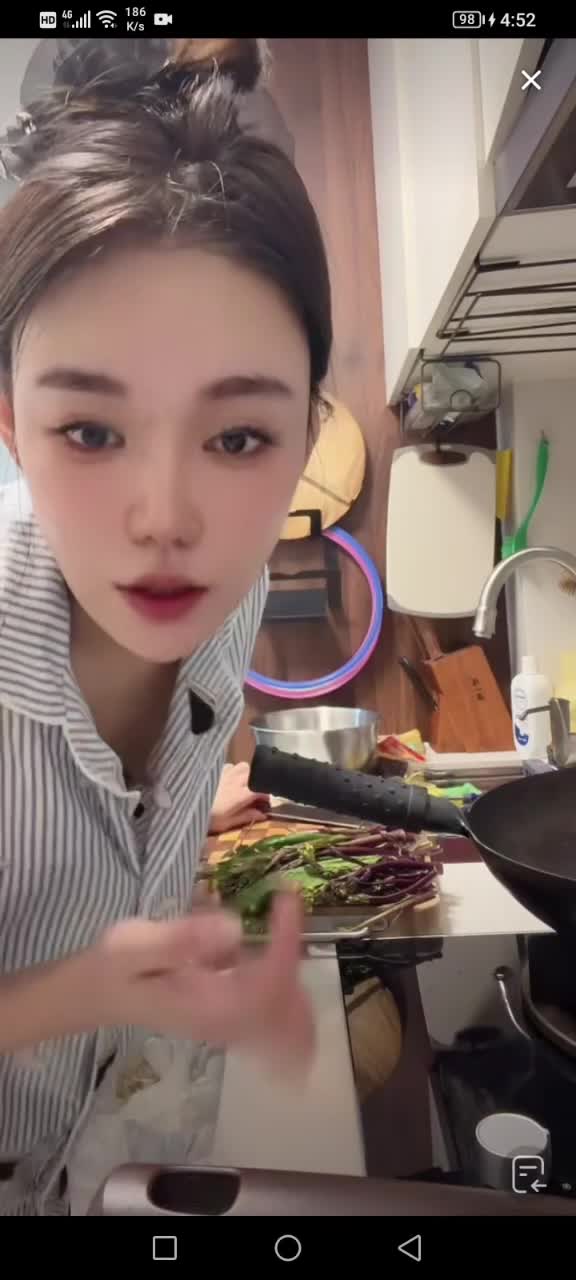 kanlupingcom回放网1月7日精选视频 (1).MP4