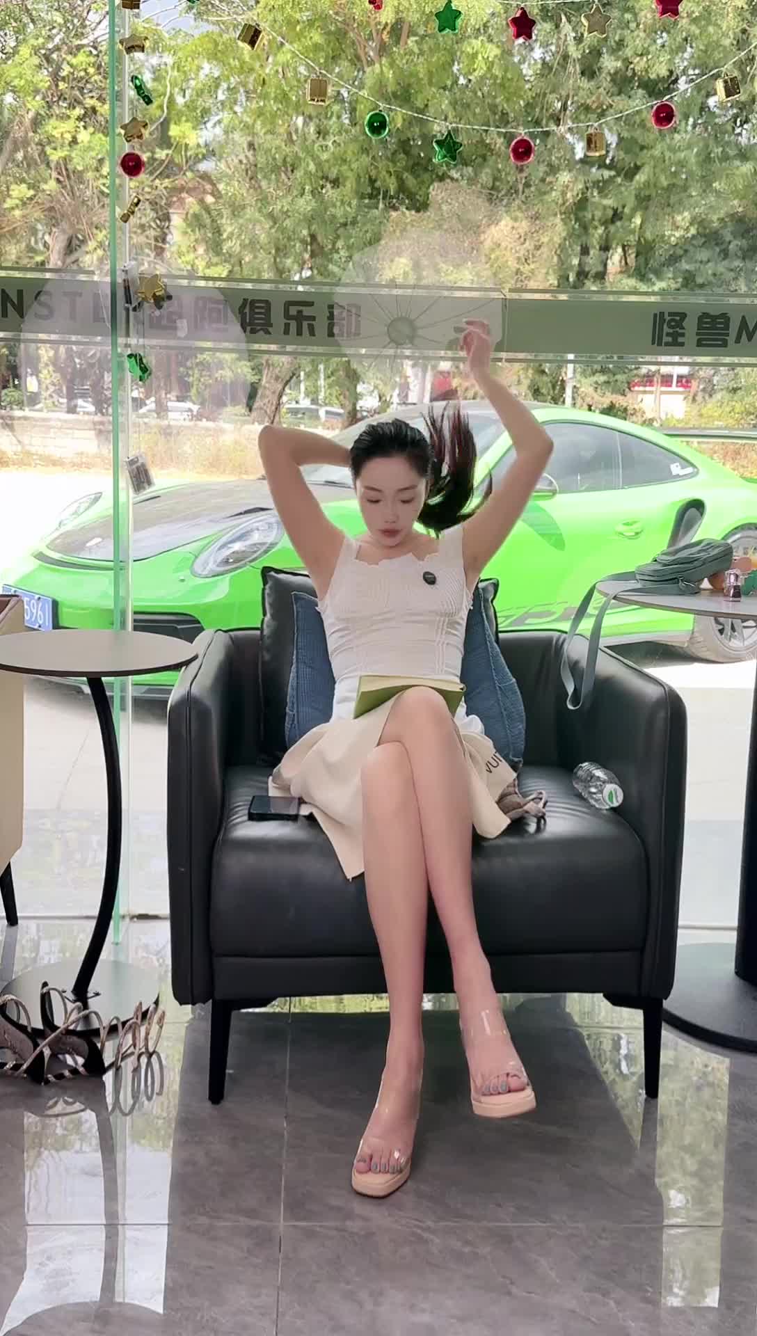 三亚租车游艇菲菲-怪兽超跑_2026-01-26_13-33-03_083