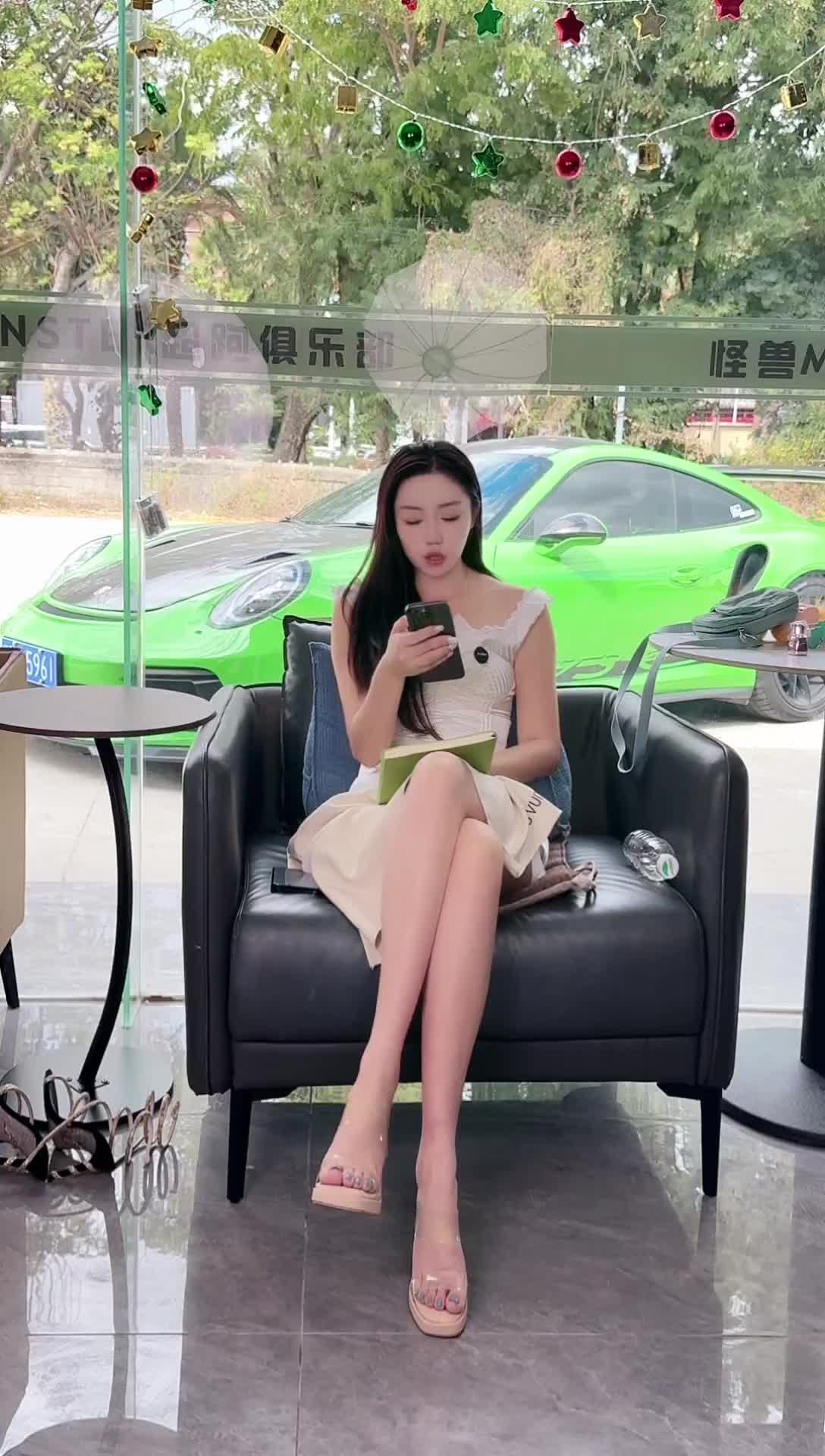 三亚租车游艇菲菲-怪兽超跑_2026-01-26_13-33-03_105