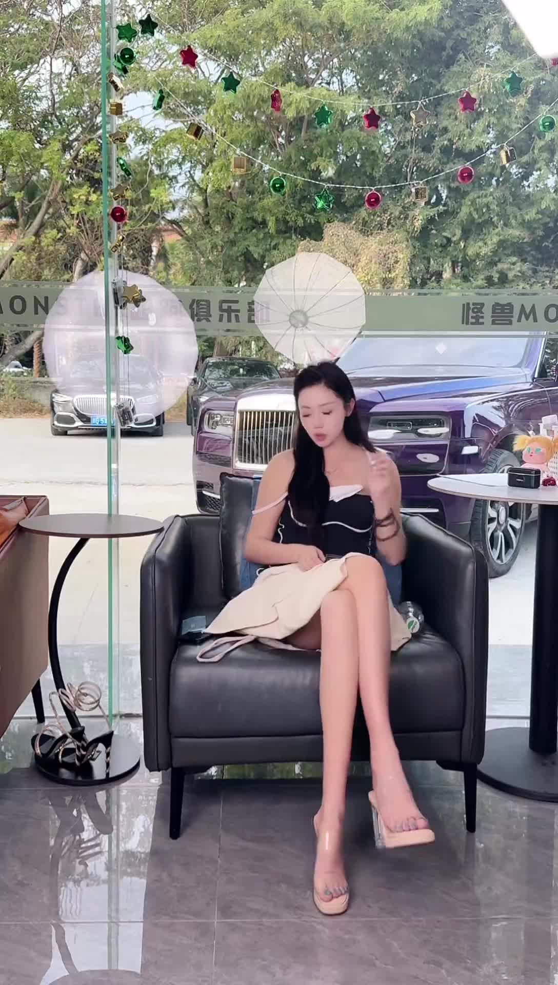 三亚租车游艇菲菲-怪兽超跑_2026-01-28_17-17-24_061