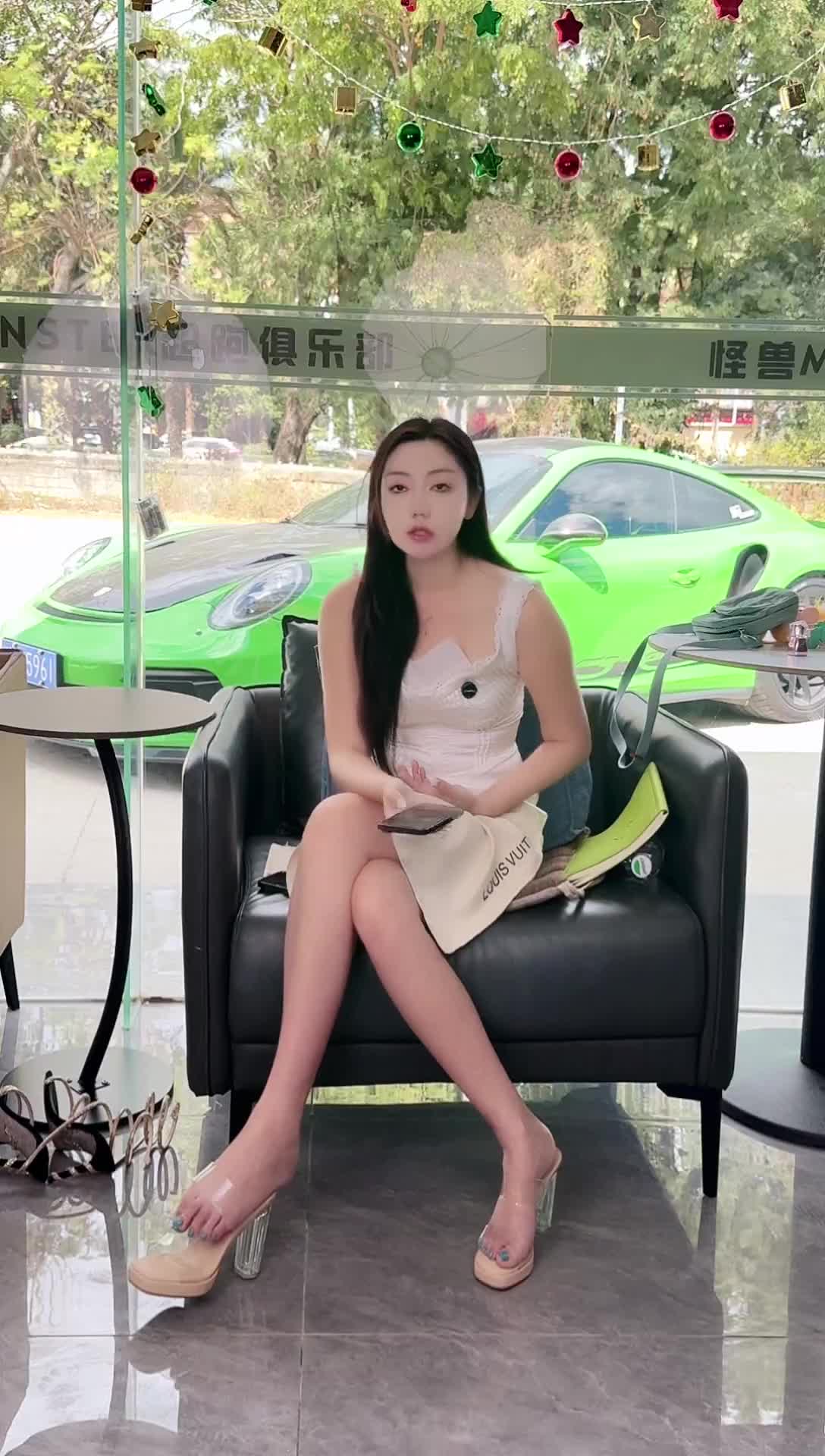 三亚租车游艇菲菲-怪兽超跑_2026-01-26_13-33-03_024