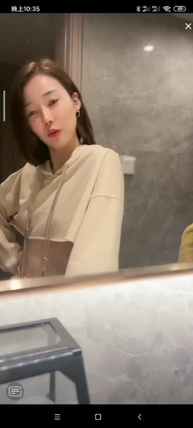 米奇琳 走光.MP4