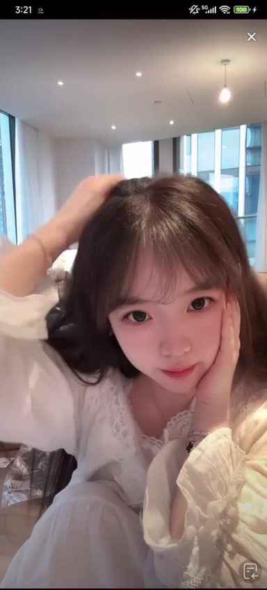 #紫薯丸丸子 走光2.MOV