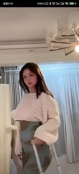 #杨纯真 走光.MOV