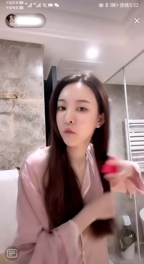 #陈大榕 走光2.MOV