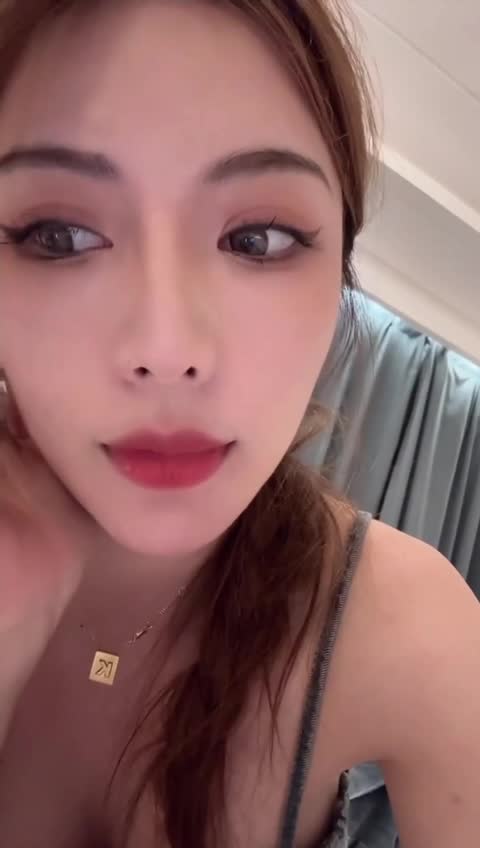 #豚豚很忙 走光.MOV