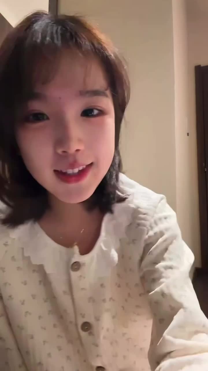 #石锅鱼 走光.MOV