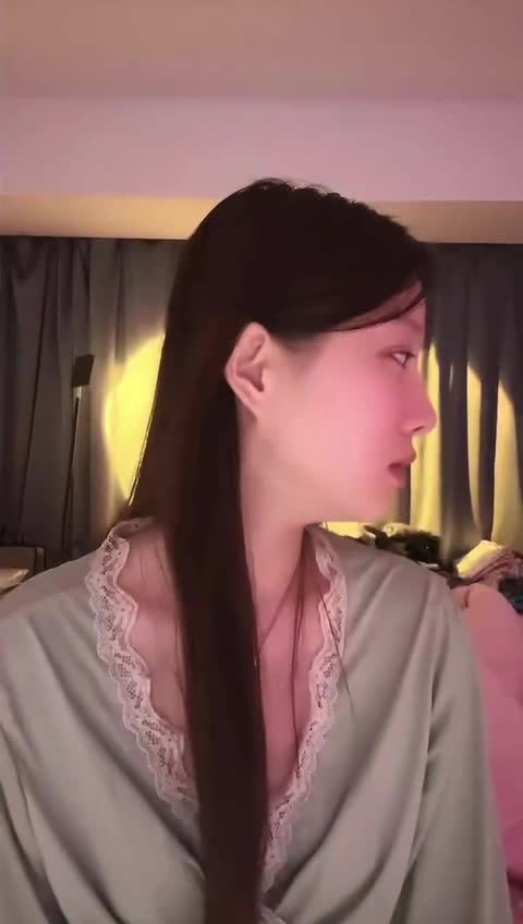 #赵韩倩要吃钳子.MOV