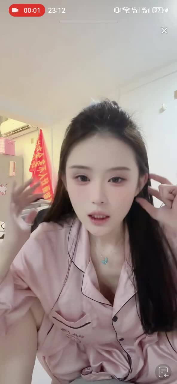 kanlupingcom3月末免费视频 (4).MP4