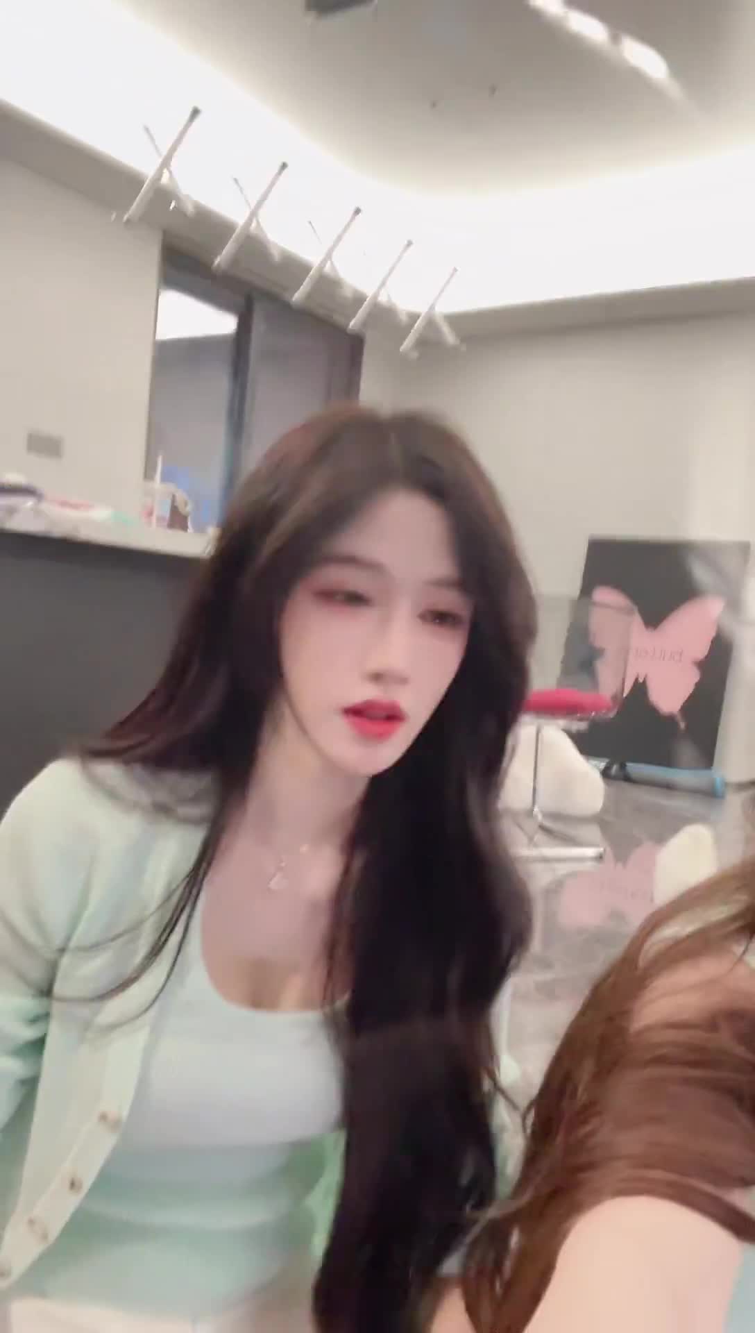 诗恩恩_2026-04-07_19-17-20_003