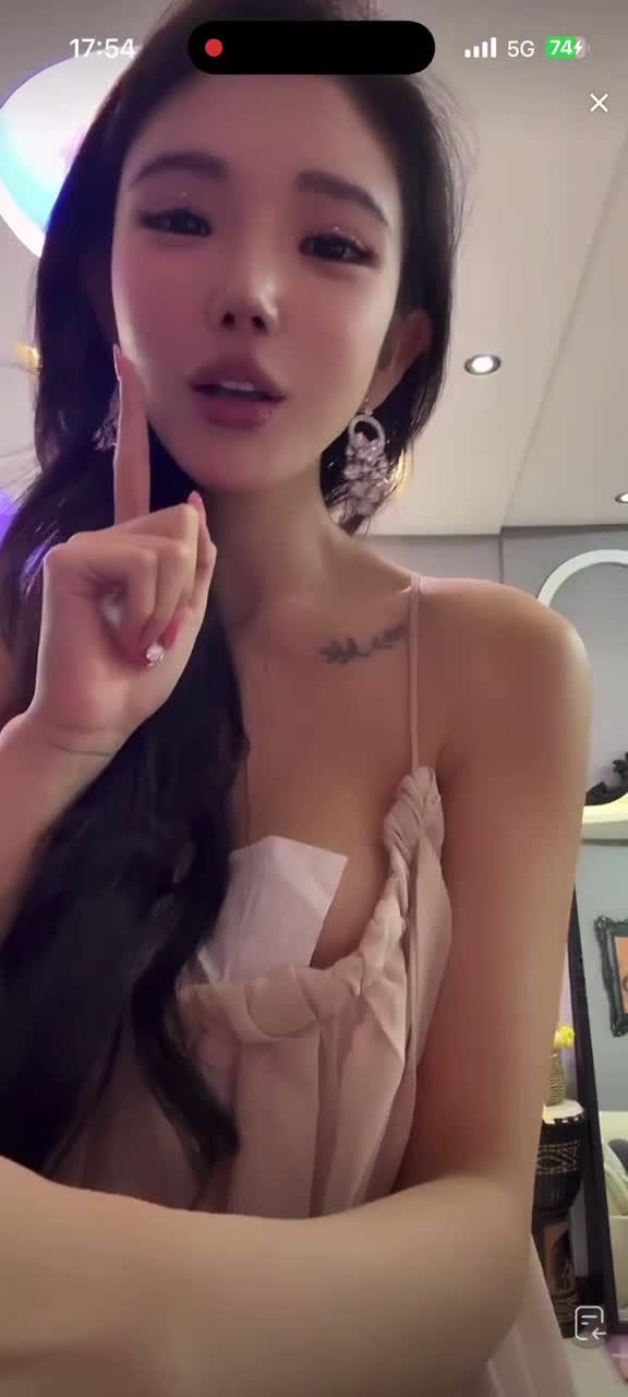 4月26日kanluping网dy直播回放精选 (31).MP4